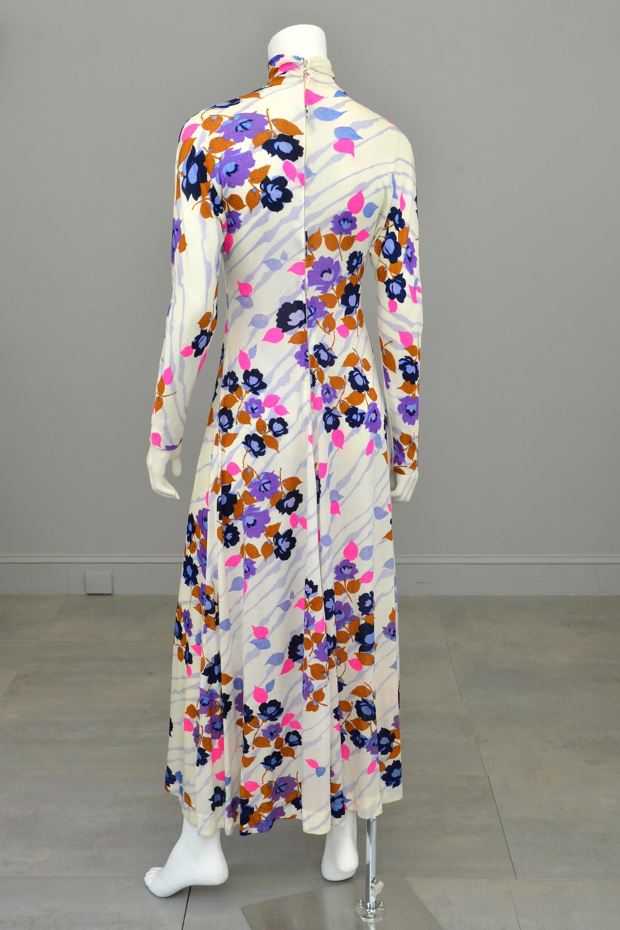 1970s Flower Power Maxi Jersey Dress