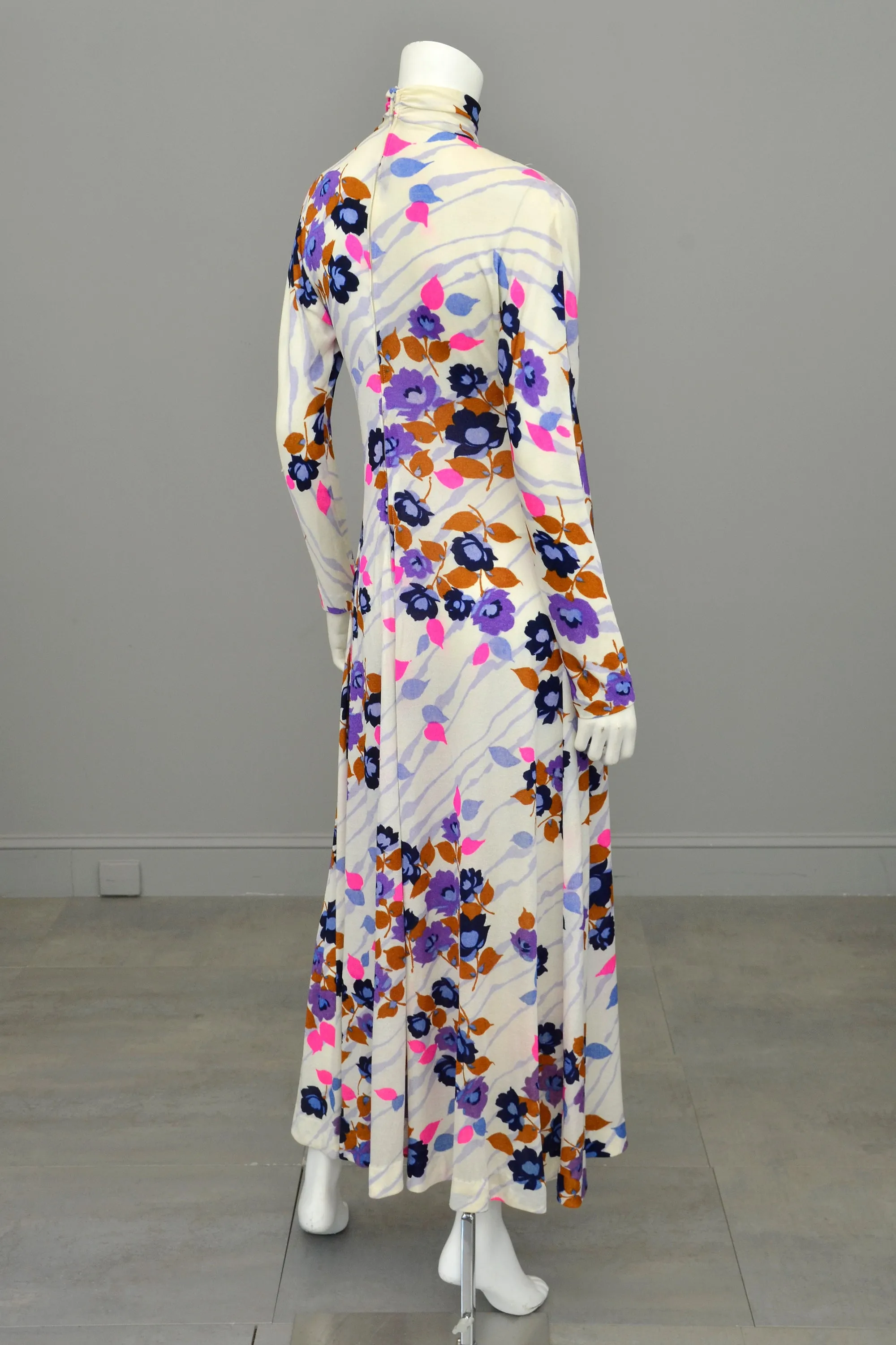 1970s Flower Power Maxi Jersey Dress