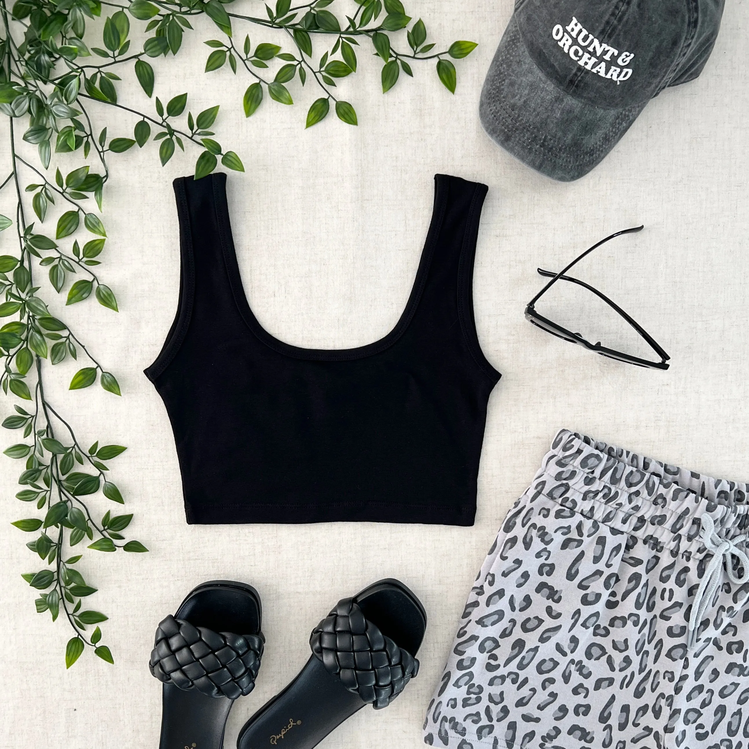 Bailey Shorts - Snow Leopard