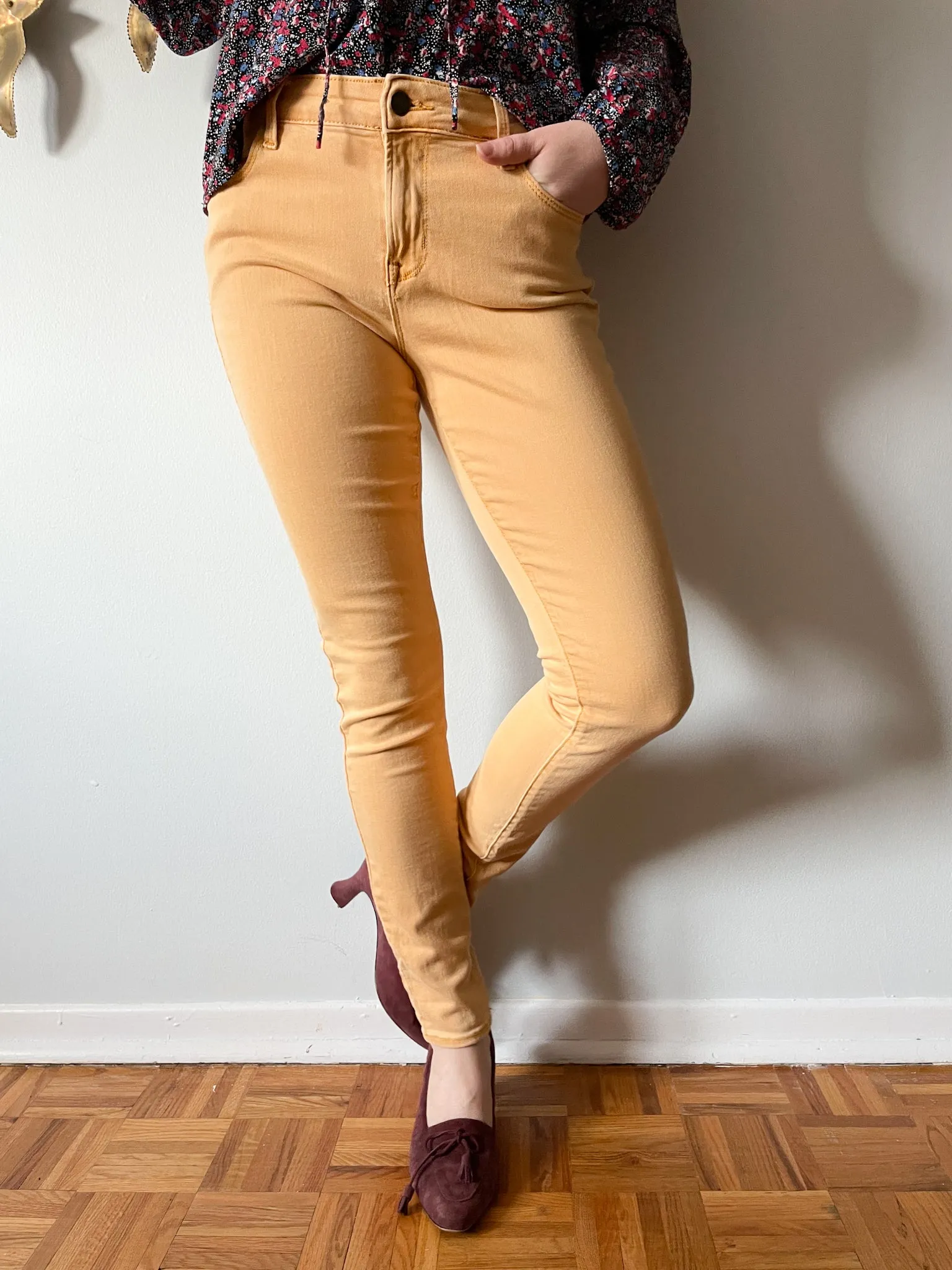 Dusty Yellow Rockstar Super Skinny  Mid Rise Stretch Jeans - Size 6