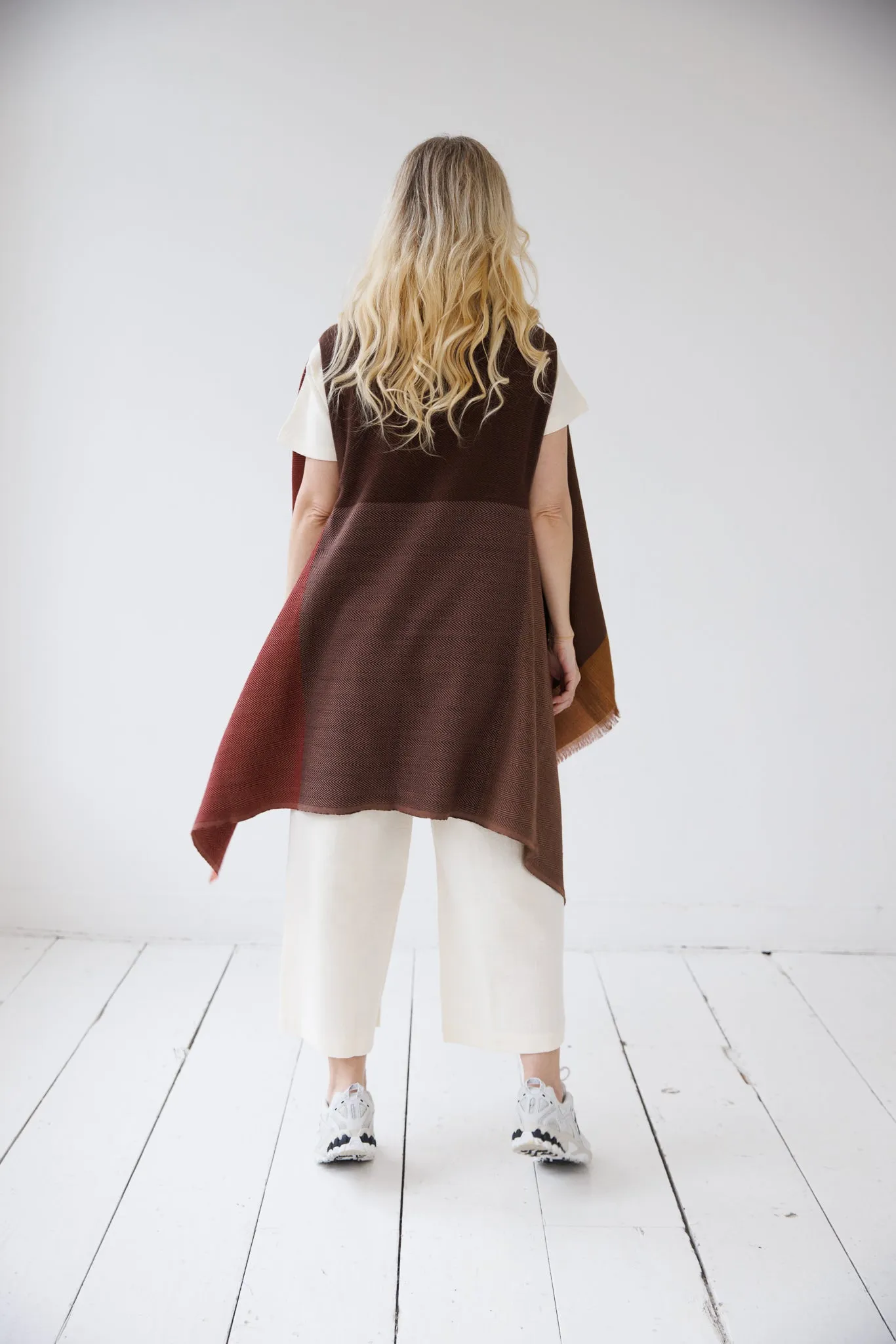 NEW! DARIA Cape Savannah