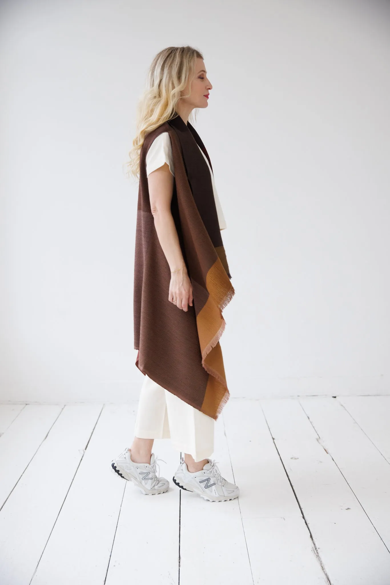 NEW! DARIA Cape Savannah