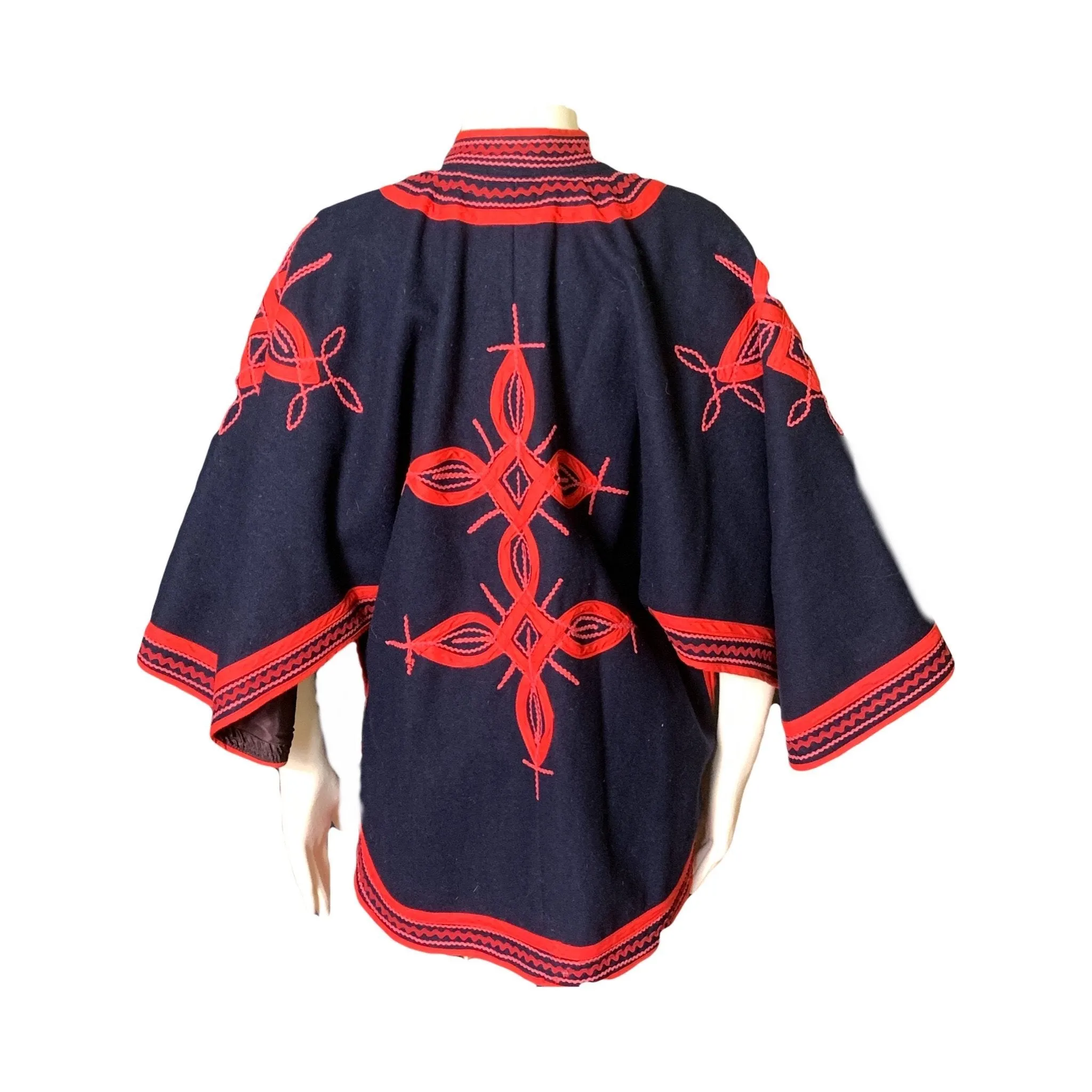 Vintage Blue Poncho Cape in Wool with a Red Accent from Guatemala. 1960s Stylish Sustainable.